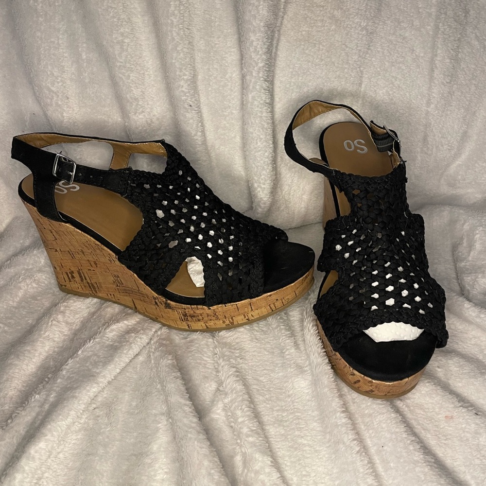 SO black and cork style wedges EUC